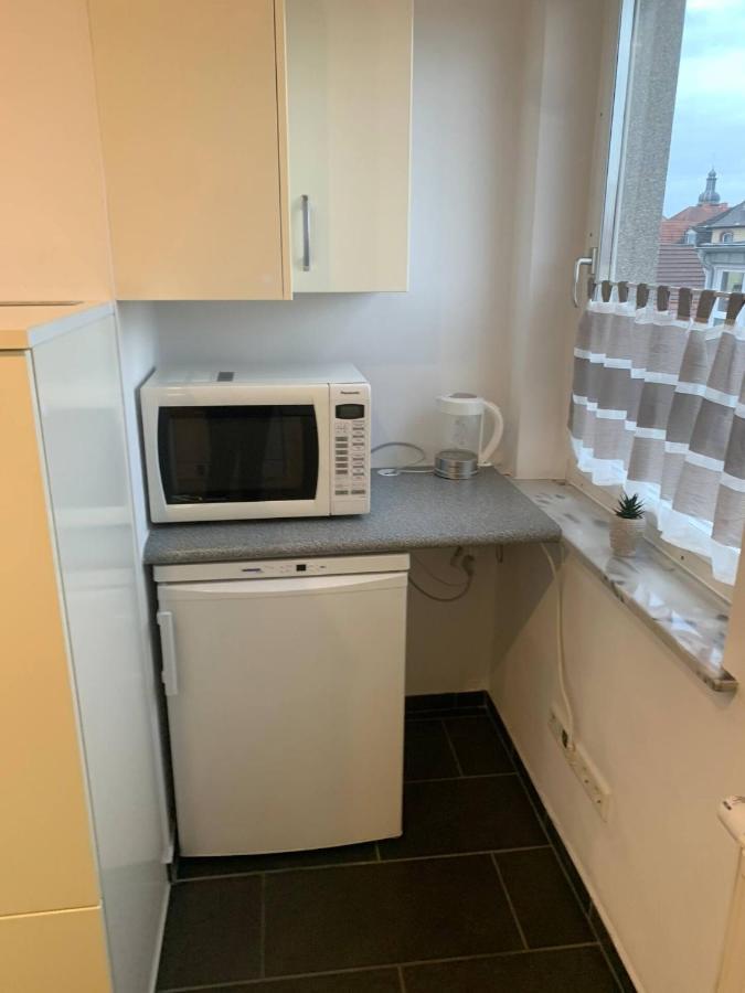 Mainpark Apartment 4 Schlafzimmer Bis Zu 10 Personen Direkt Ueber Aschaffapartment Bei Aschaffenburg Mainaschaff Exterior photo
