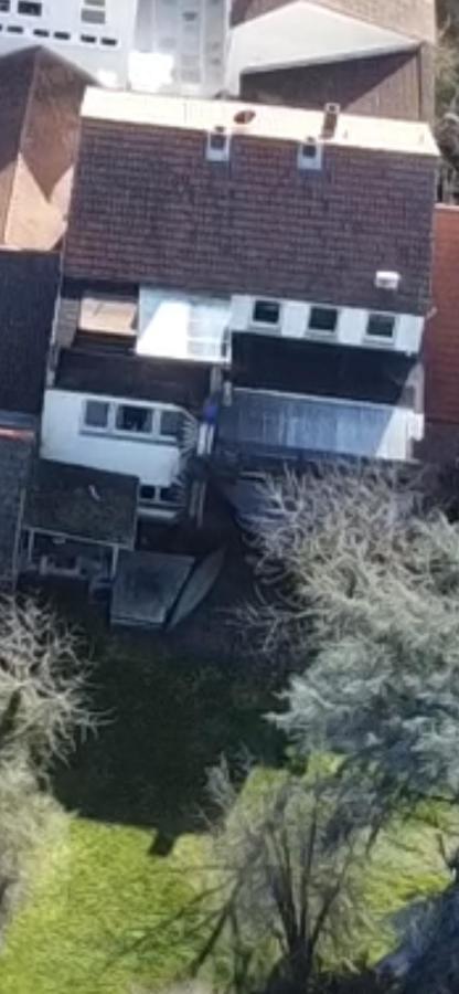 Mainpark Apartment 4 Schlafzimmer Bis Zu 10 Personen Direkt Ueber Aschaffapartment Bei Aschaffenburg Mainaschaff Exterior photo