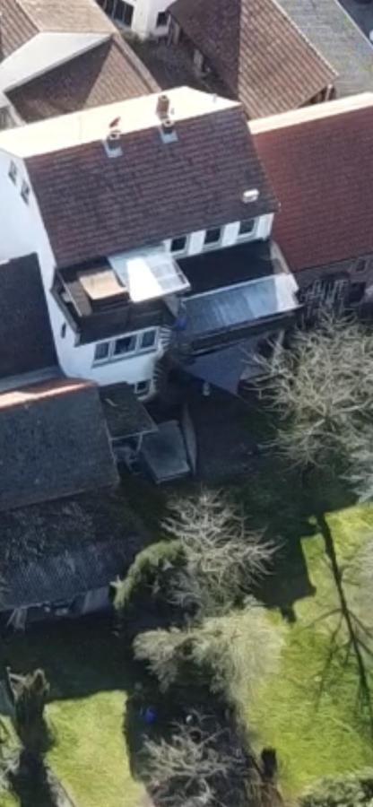 Mainpark Apartment 4 Schlafzimmer Bis Zu 10 Personen Direkt Ueber Aschaffapartment Bei Aschaffenburg Mainaschaff Exterior photo